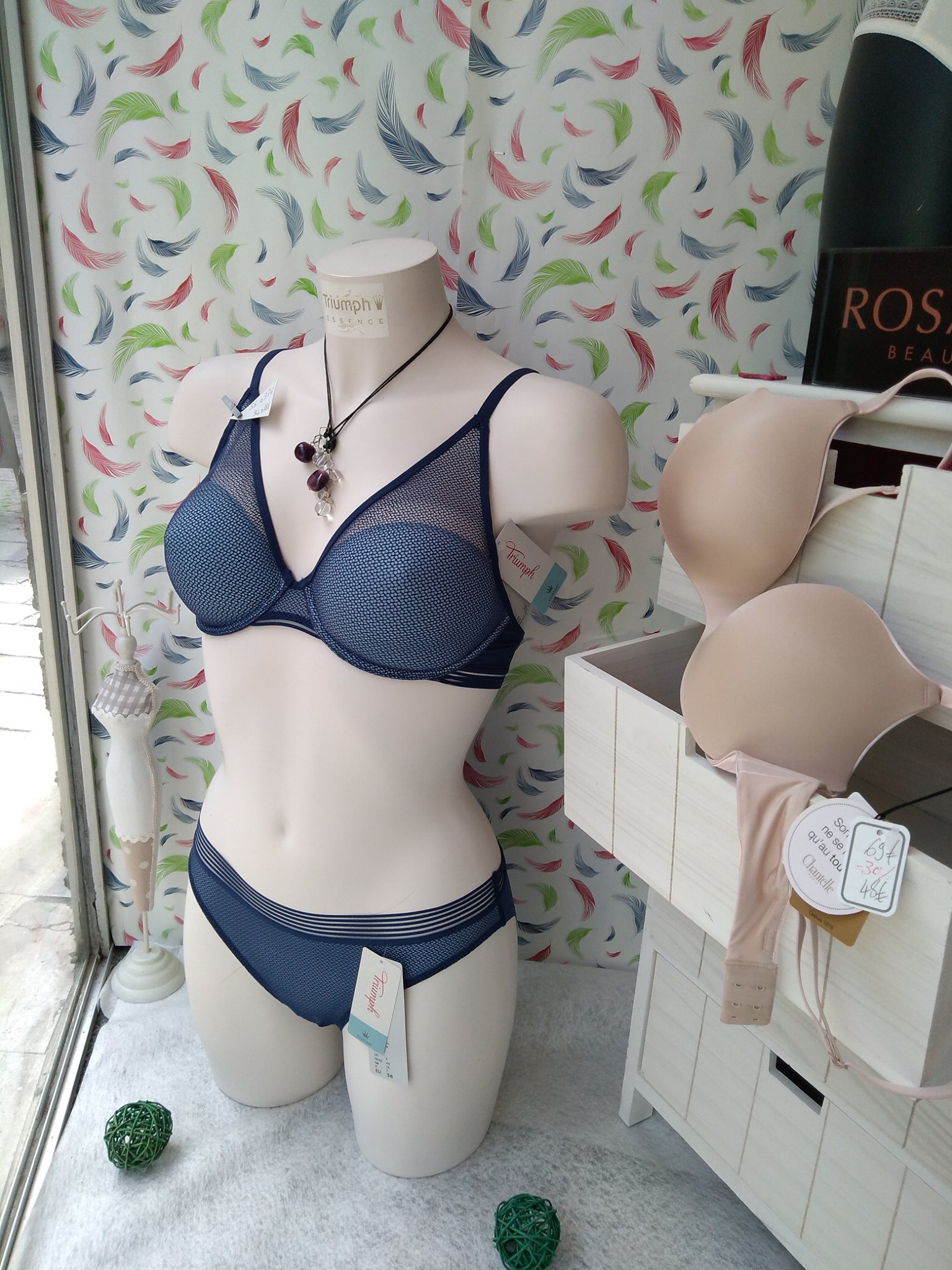 Anik'Boutique 56300 Pontivy est un magasin de lingerie féminine dans le département du Morbihan